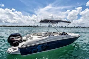 Bayliner Speedboat in Florida