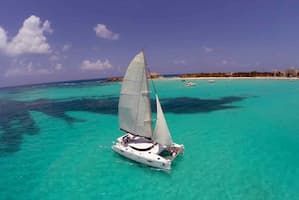 Cruise Boat Cancún 1