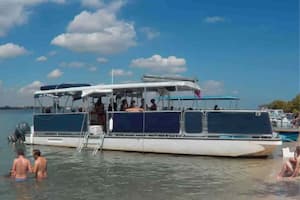 pontoon hire Fort Lauderdale