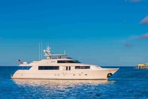 Motor Yacht for couples Florida